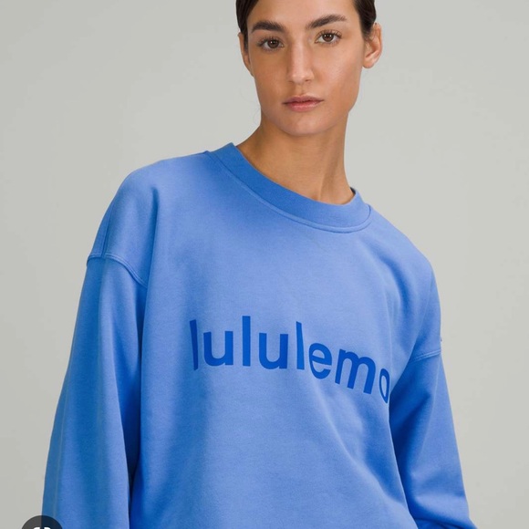 Lululemon oversized graphic crew in Blue Nile. Size 6 - Picture 4 of 4